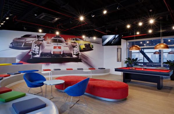 上海辦公室設(shè)計(jì)中的實(shí)木門有哪些特點(diǎn)？