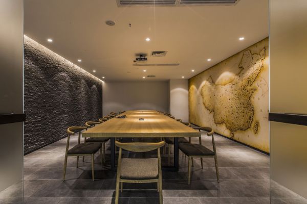 上海辦公室設計過程中通過哪些渠道實現(xiàn)家具購買？