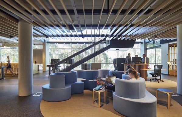 創(chuàng)意園區(qū)的新辦公室設計