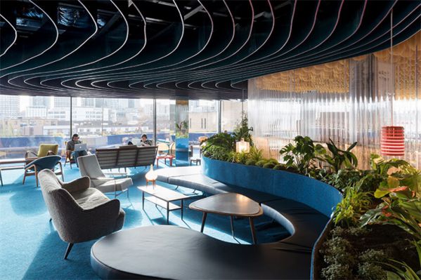 辦公室裝修設(shè)計打造的屋頂創(chuàng)意空間
